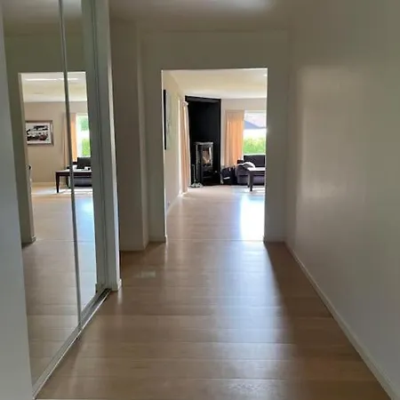 Villa Hus Med Stor Hage - Check Bilder For Dlsc0unt What App 45 - 5 0 3!!